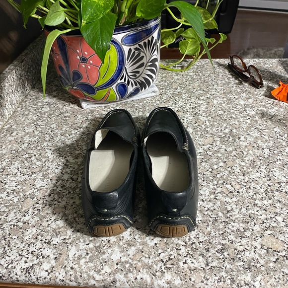 Men’s Cole Haan loafers - Picture 4 of 14